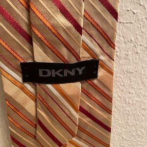 Mens DNKY tie wore only once